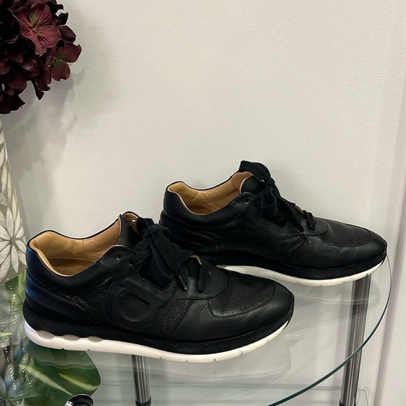 Salvatore Ferragamo low top leather sneakers, US size 8.5 - Picture 2 of 16